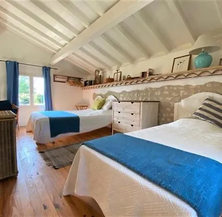 Ferme Composee De 5 Ronsenac (Charente)