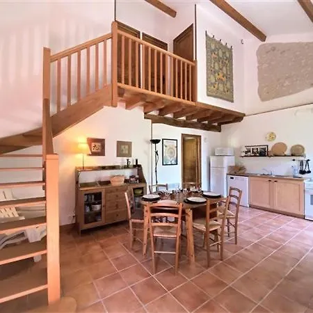 Ferme Composee De 5 Ronsenac (Charente)